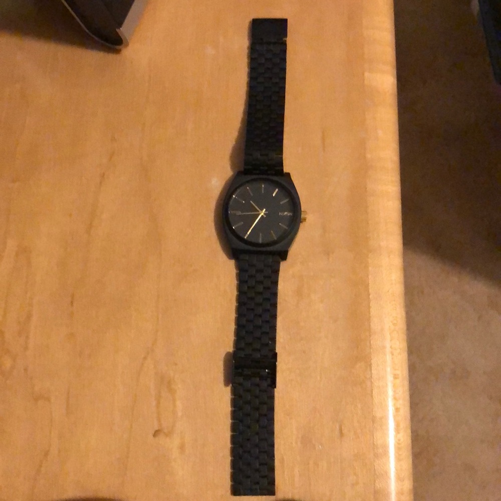 Nixon Watch